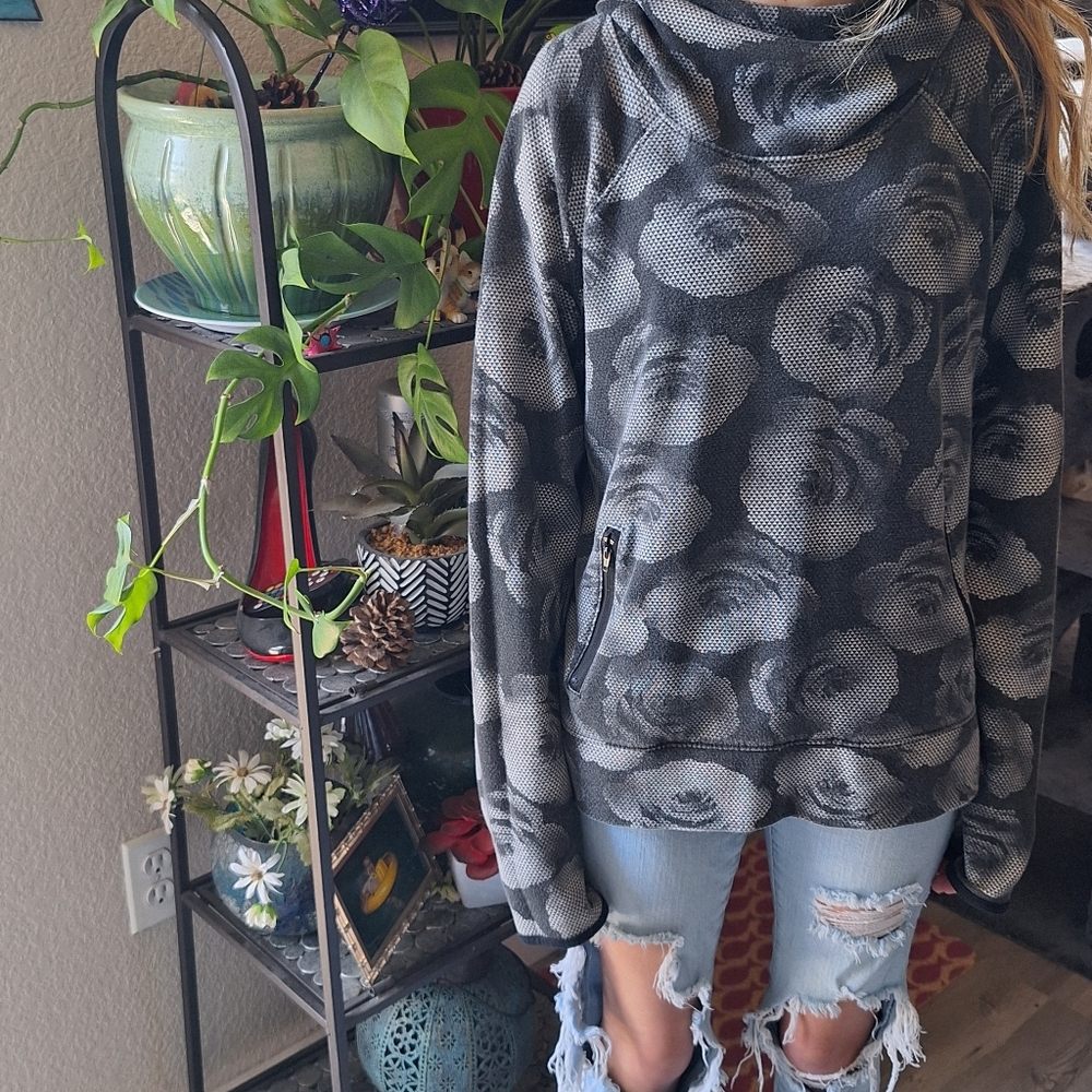 Funky Rose Pullover Sweatshirt - Picture 7 of 9